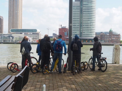 1.6 - Jules P5050532.JPG Estaffette