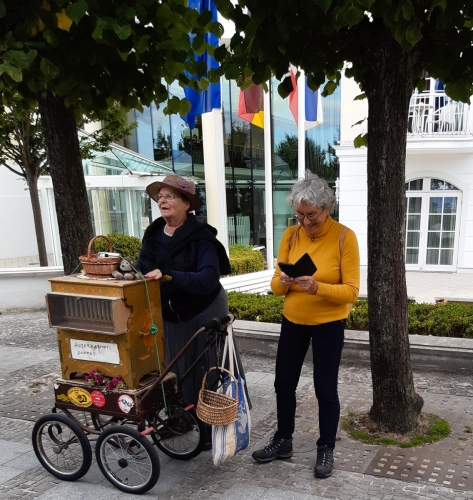 FLV-11.12-Henny-01-2